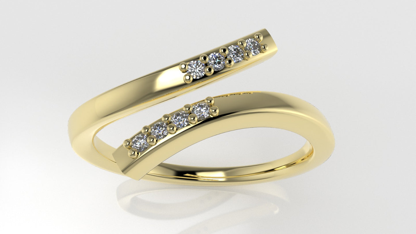 14K yellow Engagement gold Ring with Diamond VS1, it is use daily, "BAND" "setting prong"