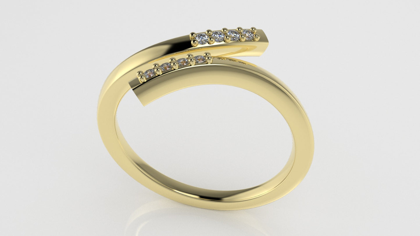 14K yellow Engagement gold Ring with Diamond VS1, it is use daily, "BAND" "setting prong"
