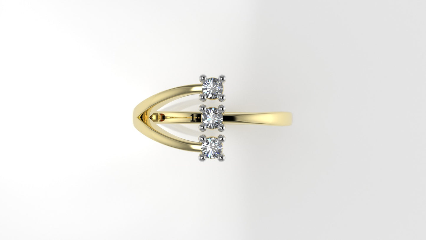 14K Gold Ring with 3 DIAMONDS, STT: Prong