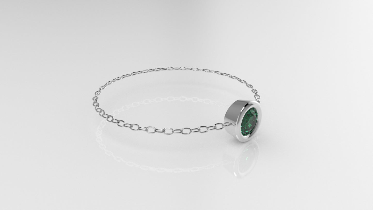Birthstone Bezel Chain Ring with Emerald