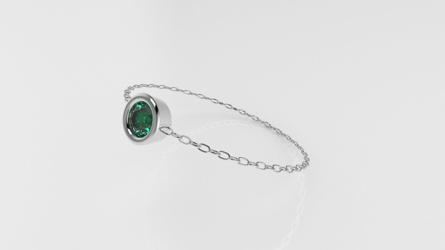 Birthstone Bezel Chain Ring with Emerald