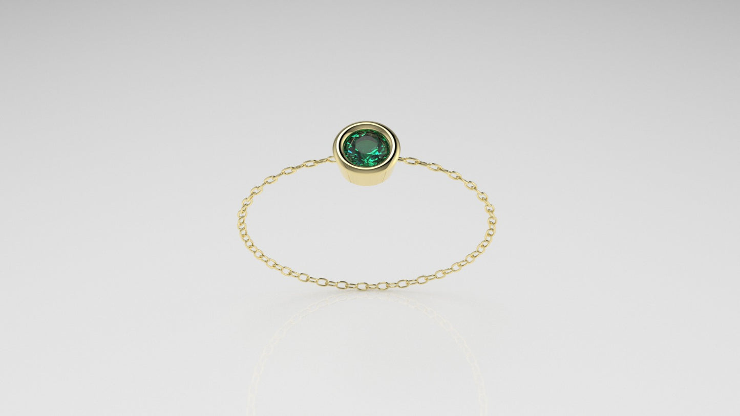 Birthstone Bezel Chain Ring with Emerald