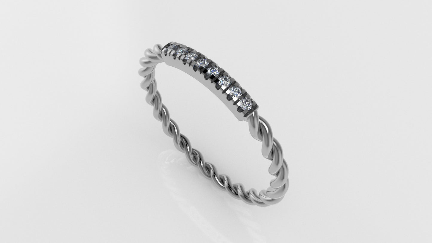 14K Gold Ring with 8 Diamonds, STT: Cut Split, Rope