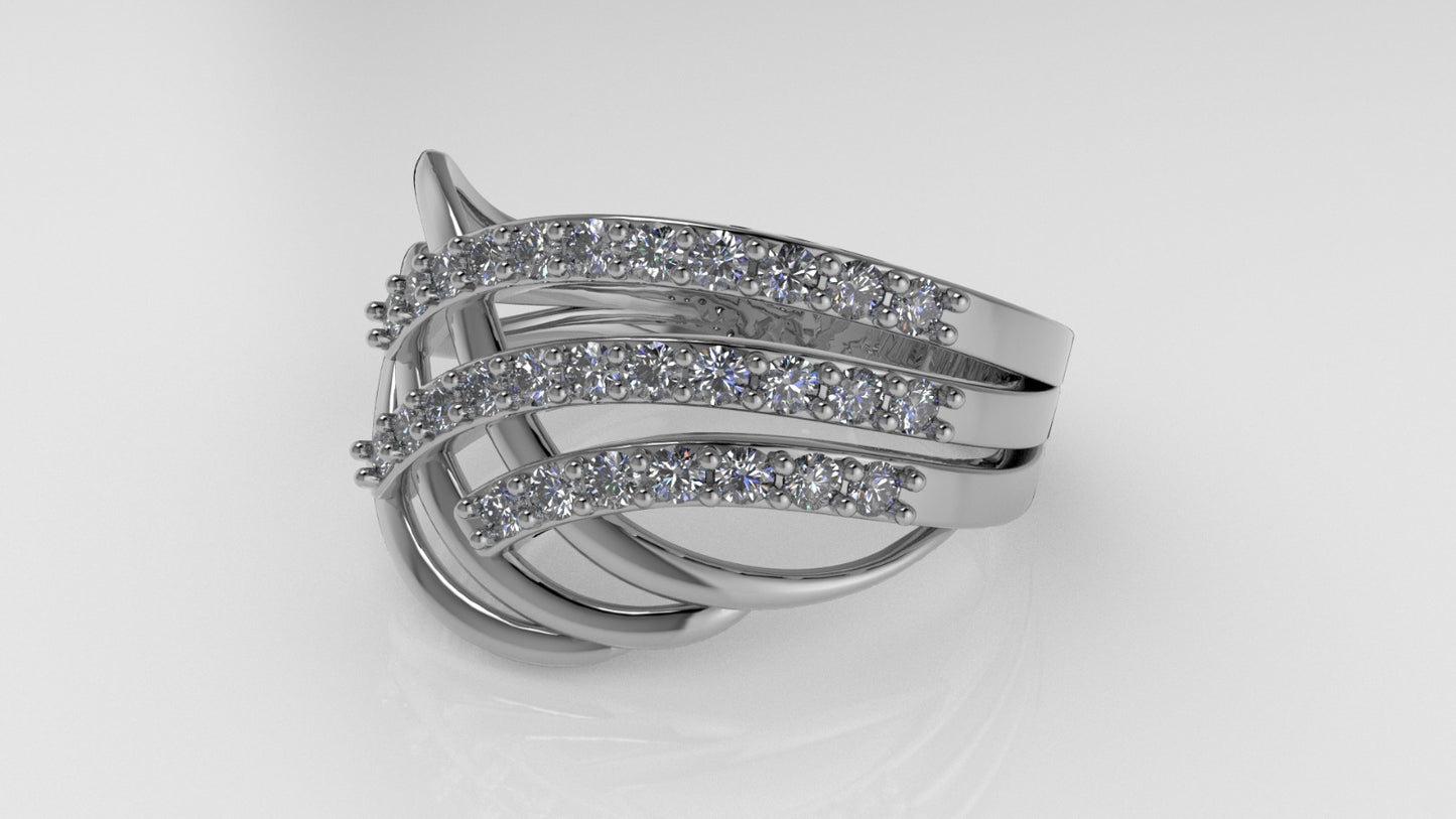 14K Gold Ring with 29 Diamonds, STT: Prong