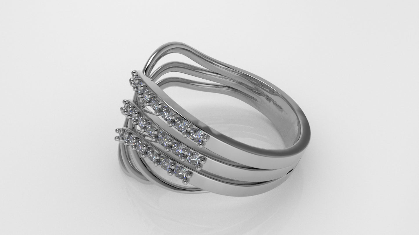 14K Gold Ring with 29 Diamonds, STT: Prong