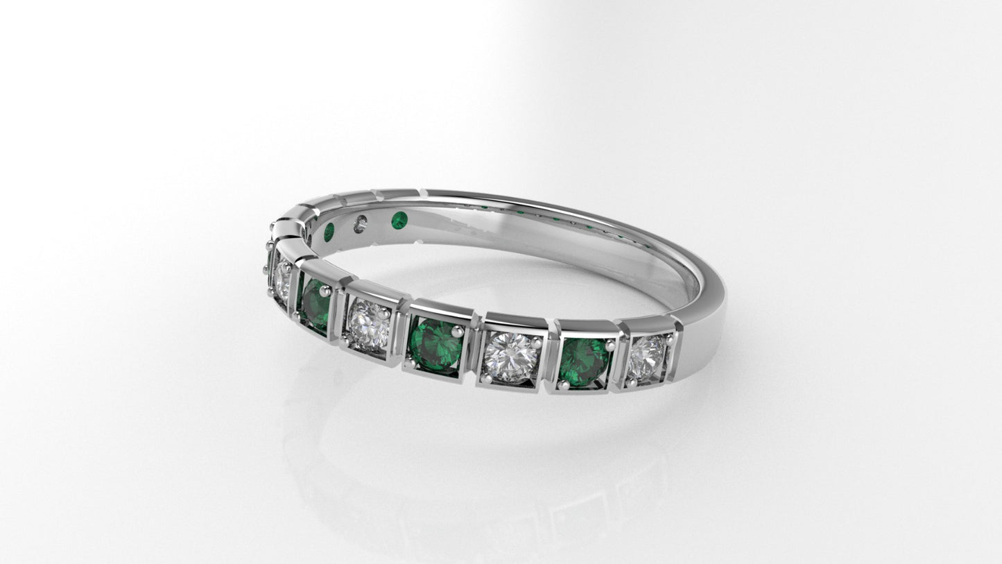 14K Square Filigree Ring with 6 Esmeralds and 6 Diamonds, STT: 2-Prong