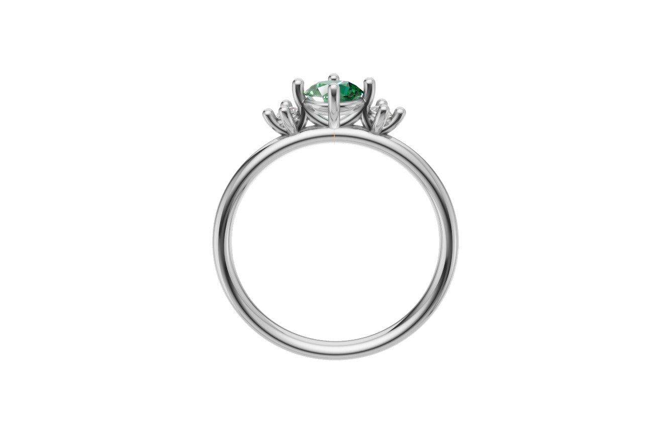 14K Gold Ring with 1 Emerald and 2 Diamonds, STT: Prong