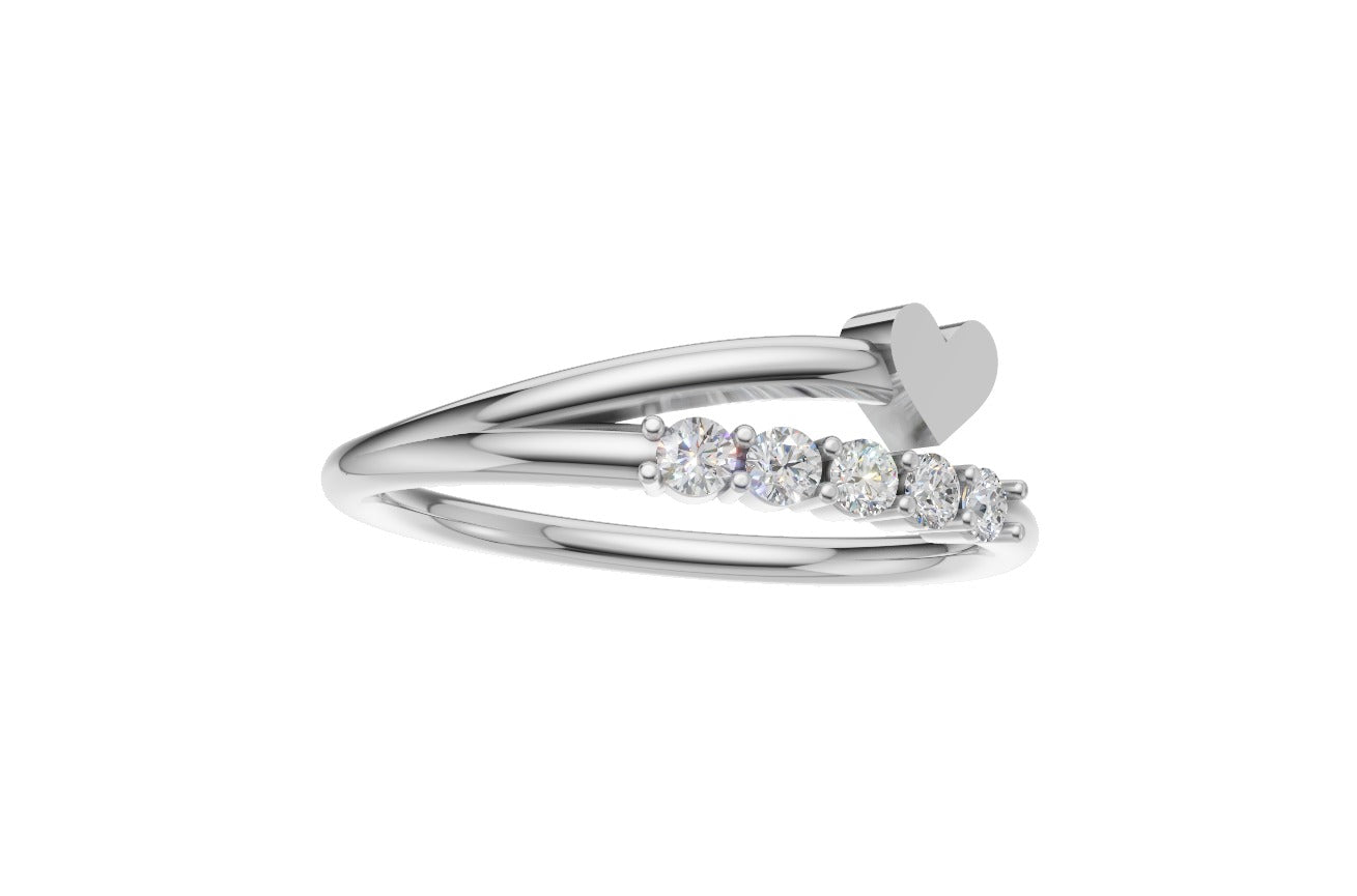 14K Gold Ring Heart with 5 Diamond, STT: Prong