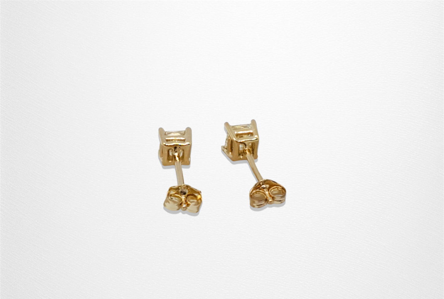 14K Diamond 0.70ct. t.w. Princess Cut Gold Stud Earrings