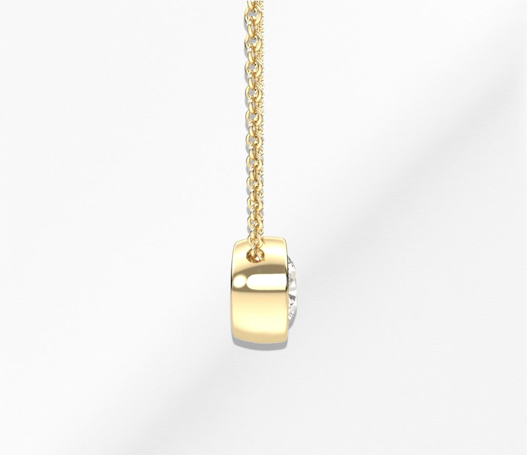 14K Gold Round Diamond Pendant Necklace