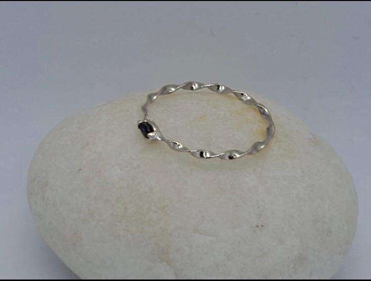 14K TWISTED RING WITH SAPPHIRE