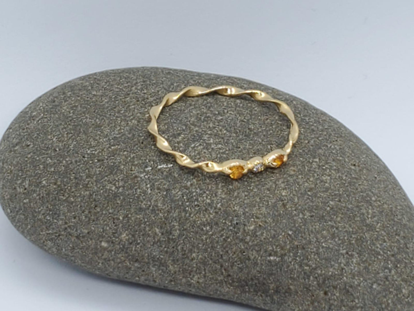 14K TWISTED RING WITH MILIGREEN FINISH