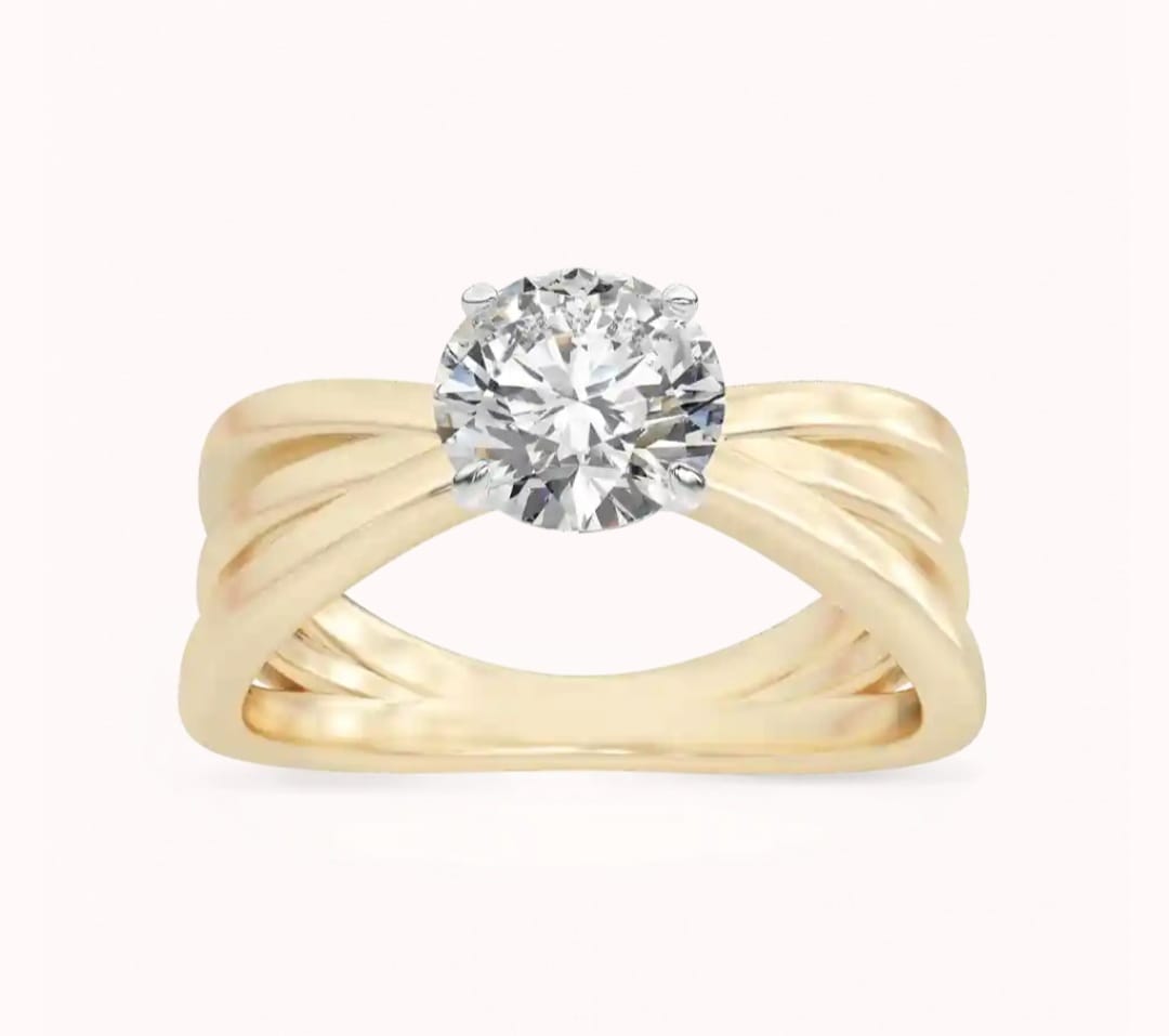 14k gold Solitaire ring with "DIAMOND" 0.20 Ct comfortable and elegant
