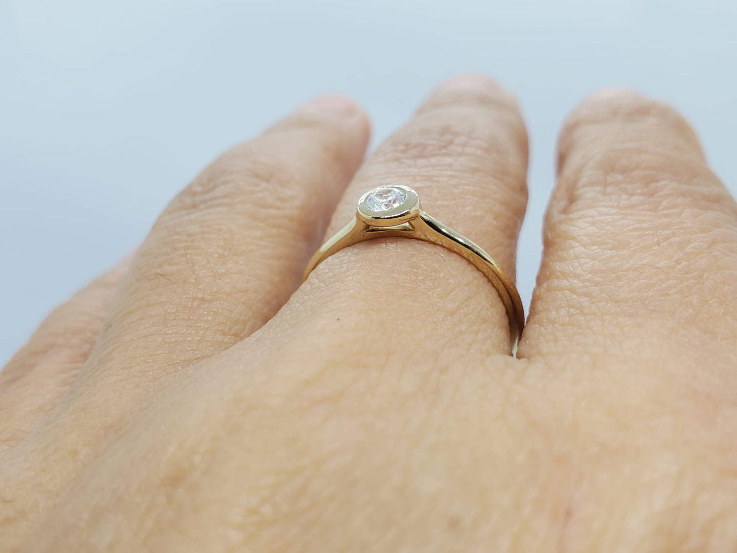 14k Yellow Gold ring, with 1 DIAMOND of 3.36mm, it is very comfortable and elegant, ideal for any occasion