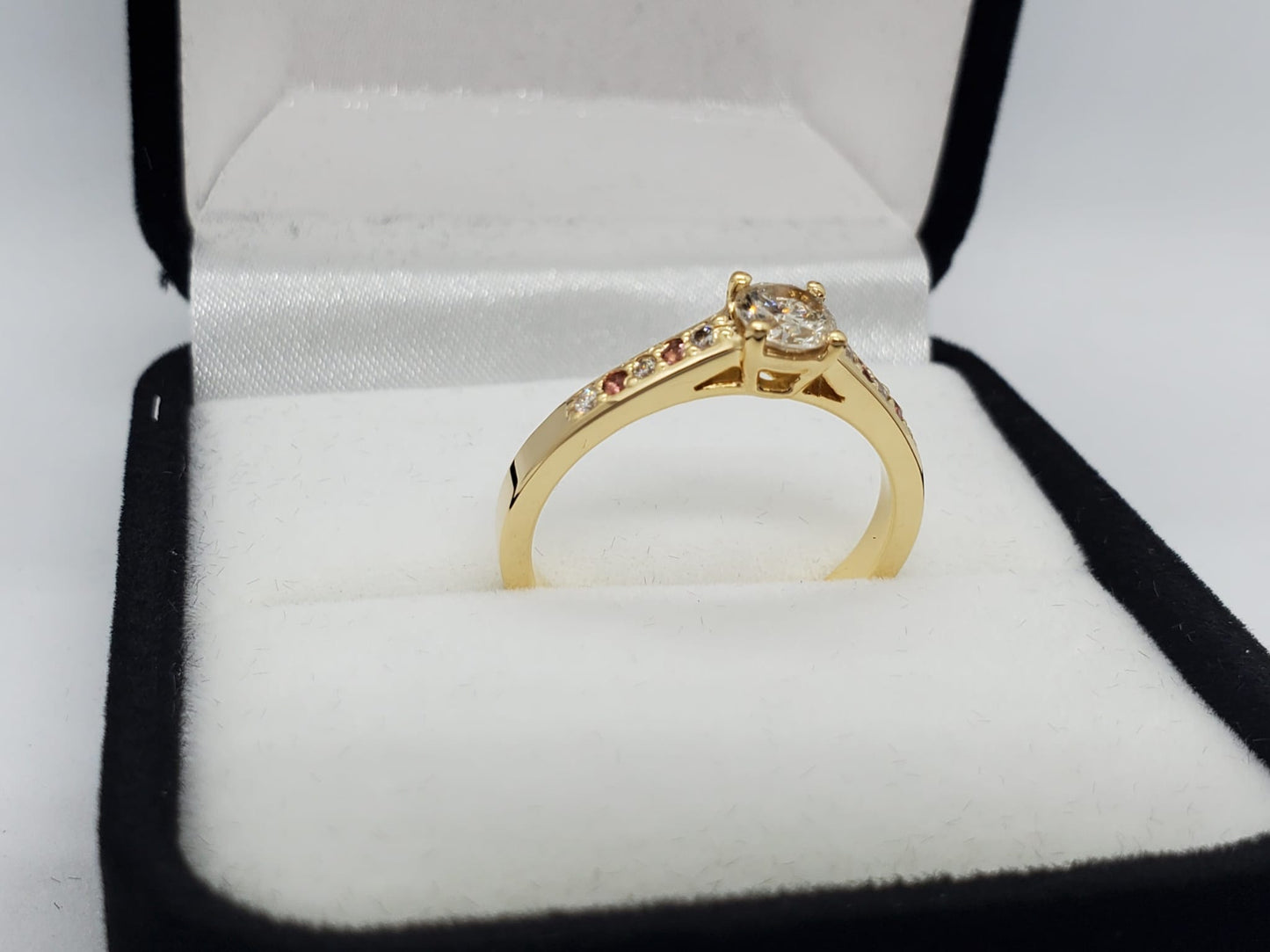 14k Yellow Gold Engagement ring, with 6 Diamonds and 4 Tourmalines