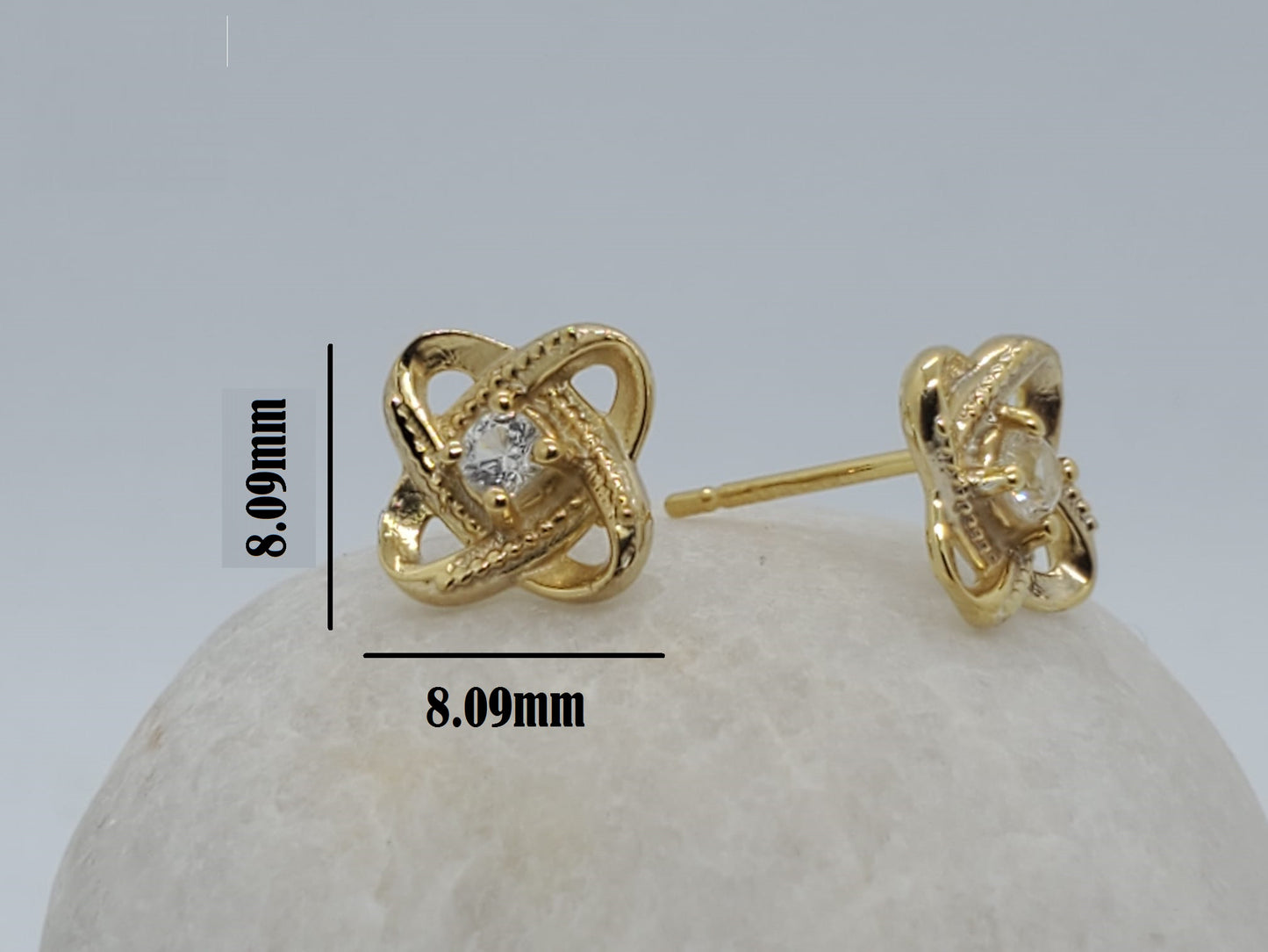 14k Yellow Gold Push Back Earrings with 0.25Ct DIAMOND, it is comfortable and elegant