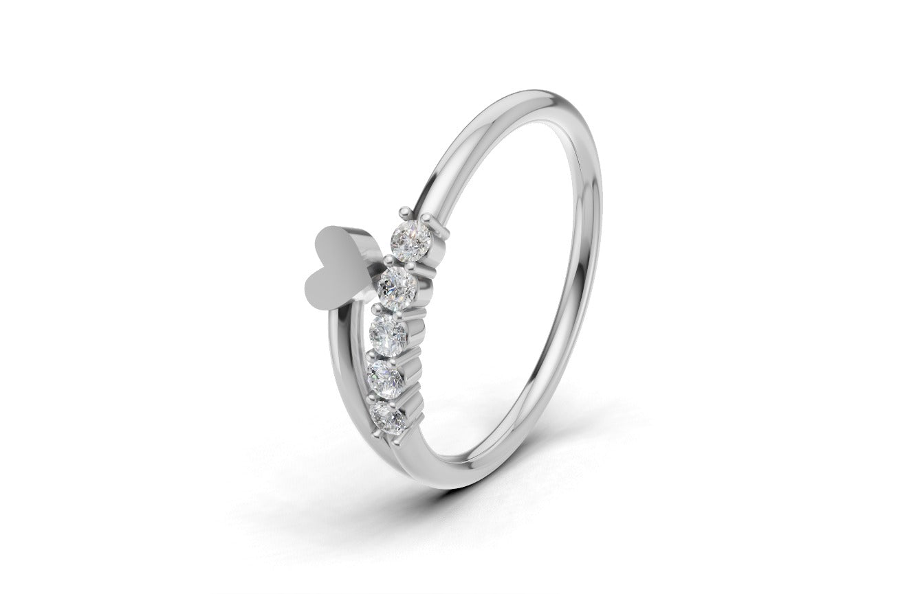 14K Gold Ring Heart with 5 Diamond, STT: Prong