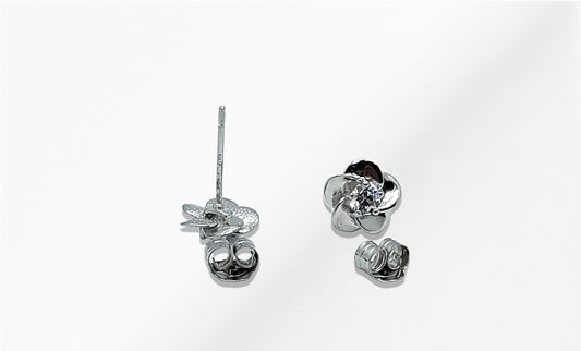 14K 0.25ct. tw. Diamond Flower Stud Earrings